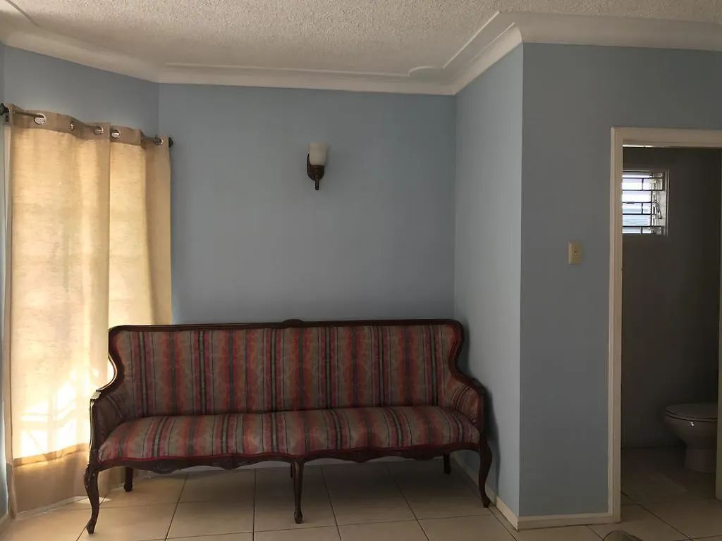 Waterloo Apartment Kingston 0*,