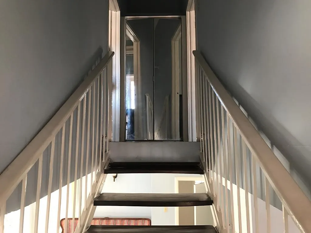 Waterloo Apartment キングストン